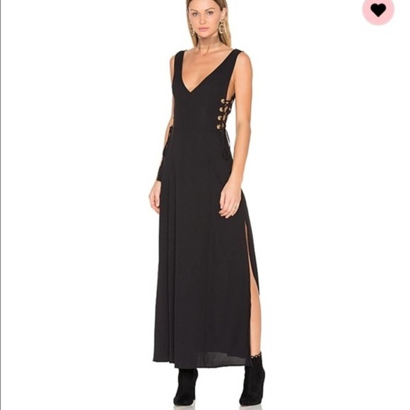 Finders Keepers Amos Dress - Picture 1 of 7